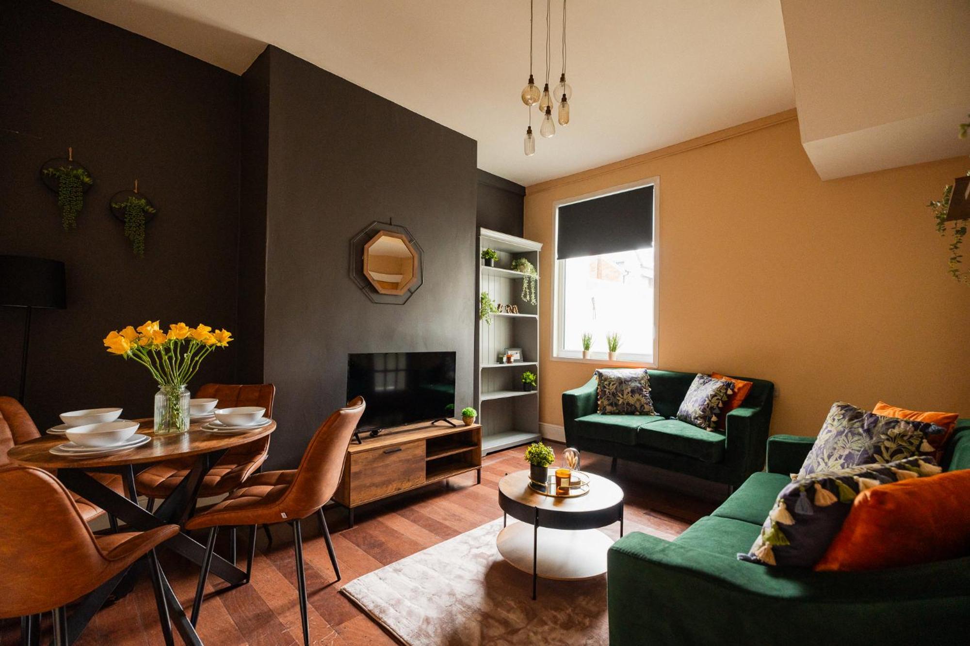 Jubilee House By Horizon Stays Eston Bagian luar foto