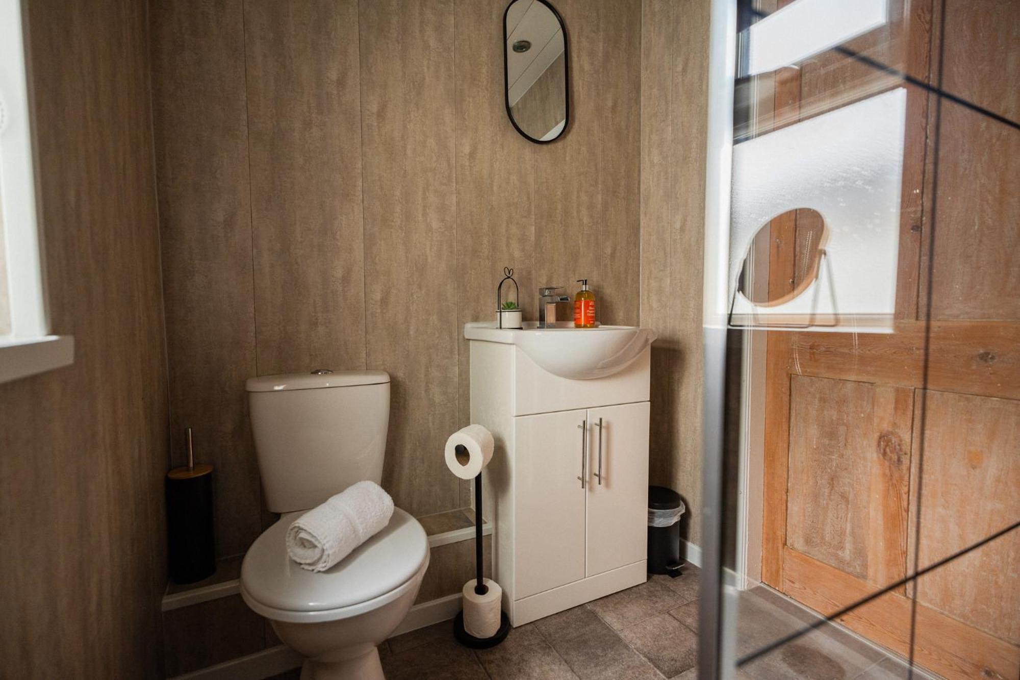 Jubilee House By Horizon Stays Eston Bagian luar foto